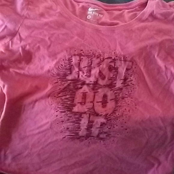 Nike Tee - Picture 1 of 4